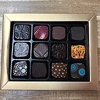 Box of 12 decorated square chocolate truffles
